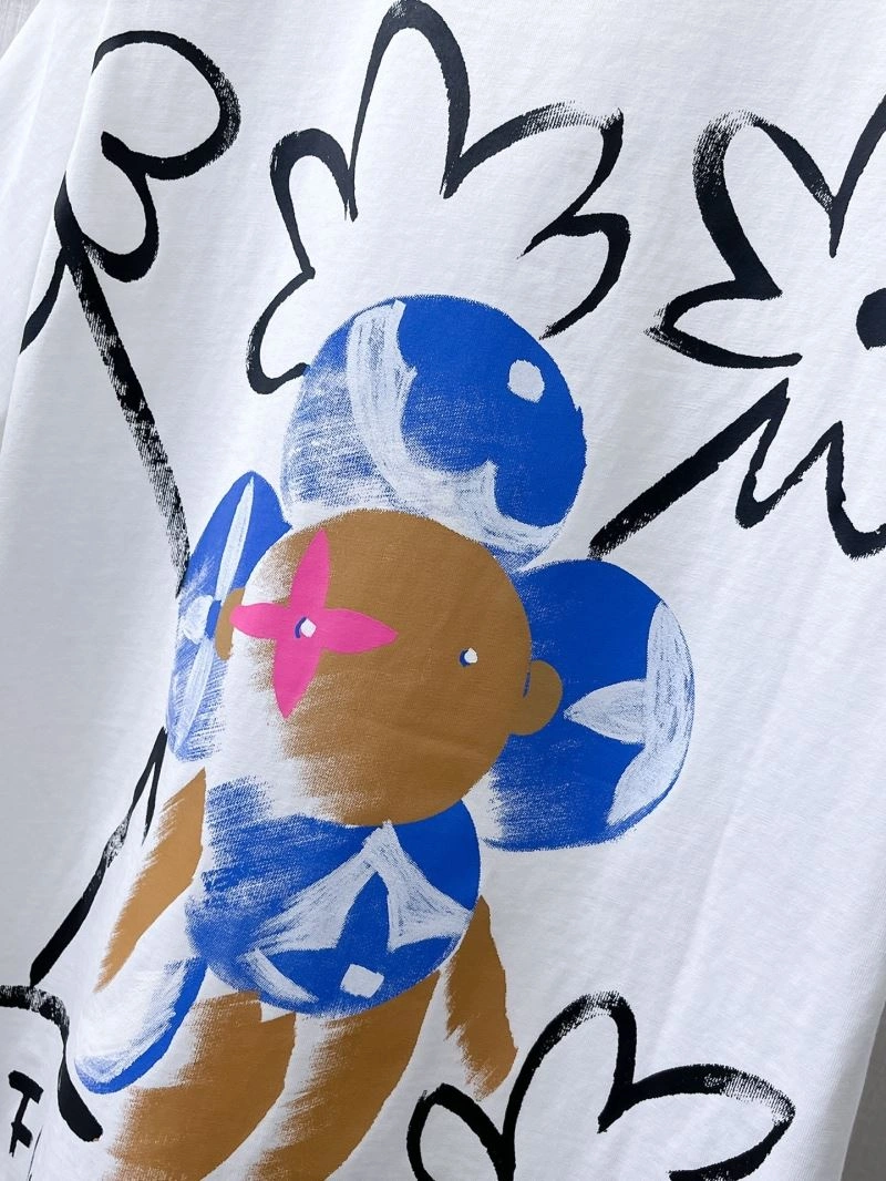 Louis Vuitton T-Shirts ModernLook 132347