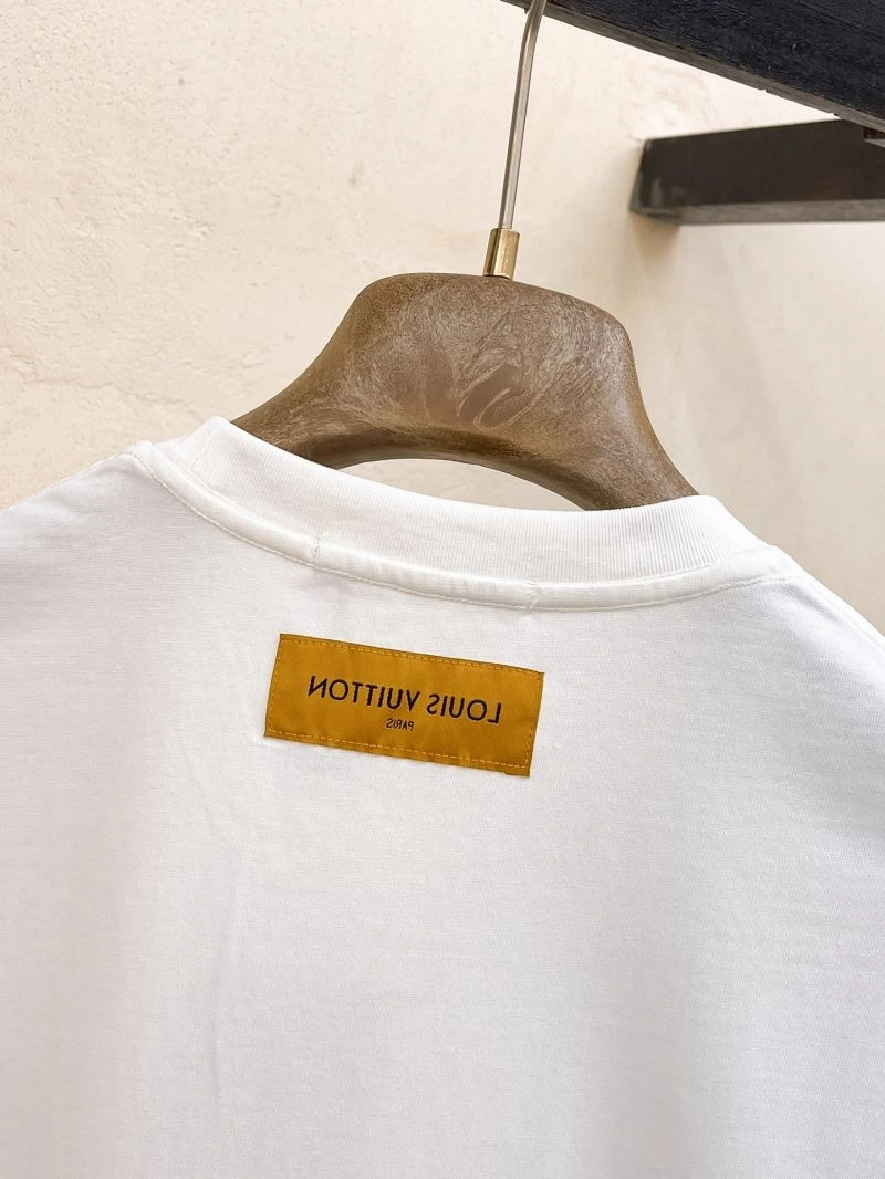 Affordable Louis Vuitton T-Shirts 132327