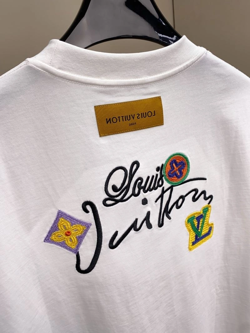 Lightweight Louis Vuitton T-Shirts 132353