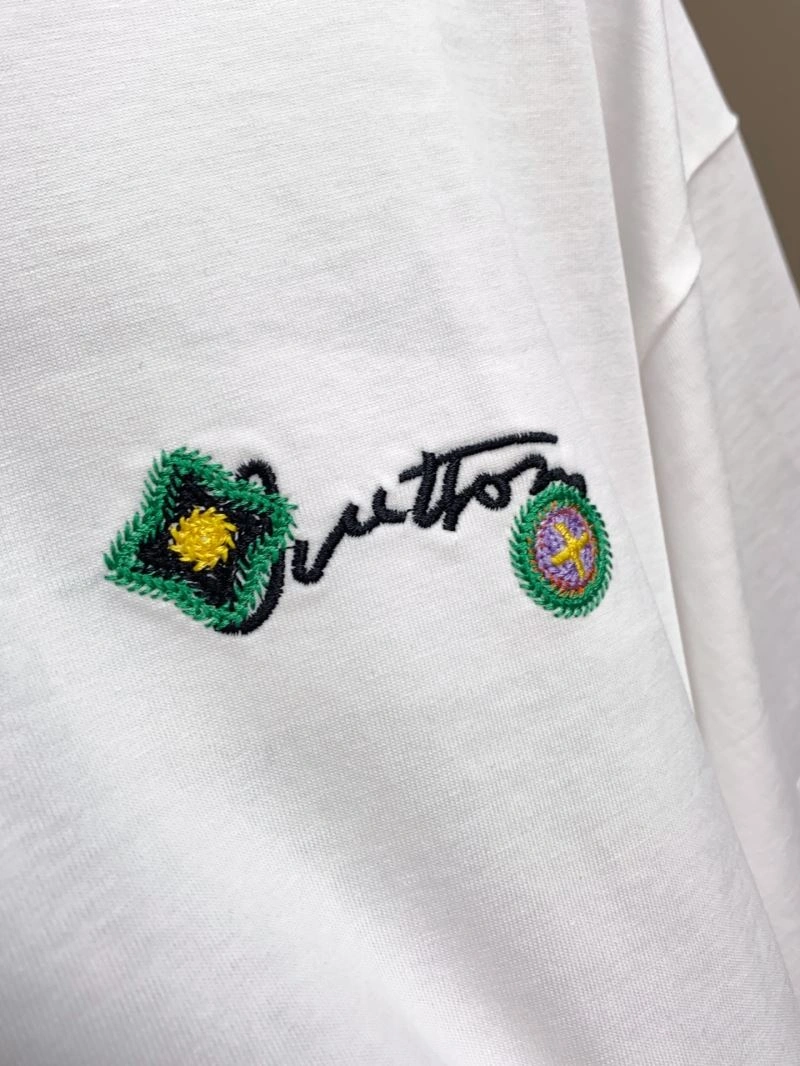 Lightweight Louis Vuitton T-Shirts 132353