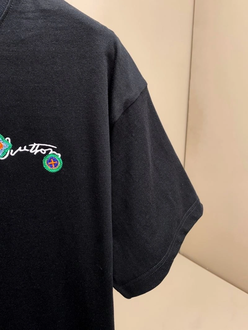 Louis Vuitton T-Shirts Breathable 132334