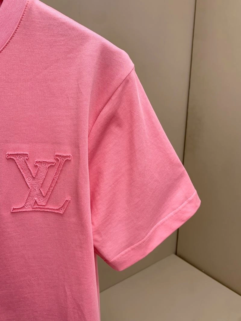 Louis Vuitton T-Shirts Lightweight 132355