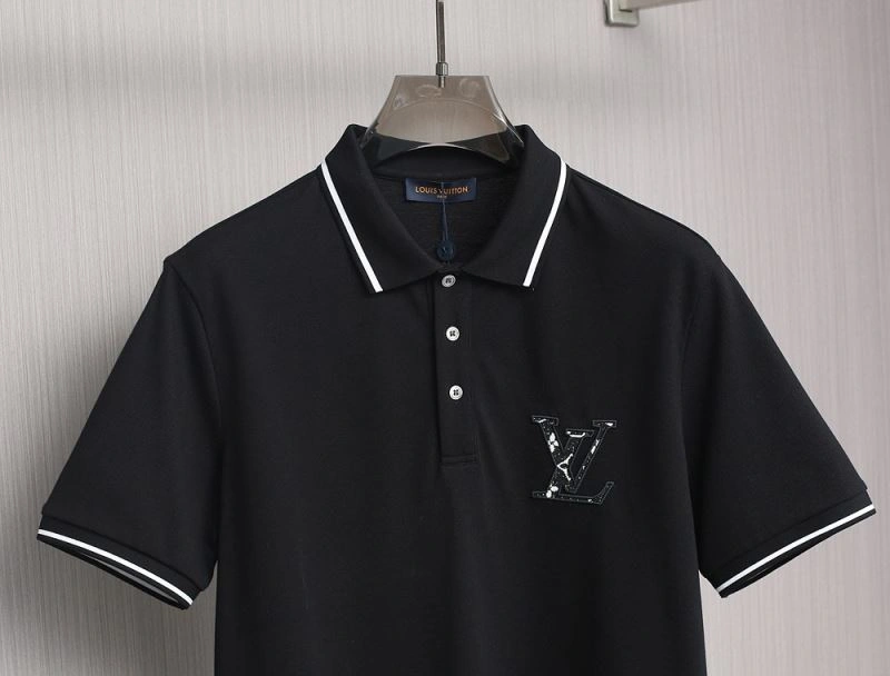 Flexible Louis Vuitton T-Shirts 132354
