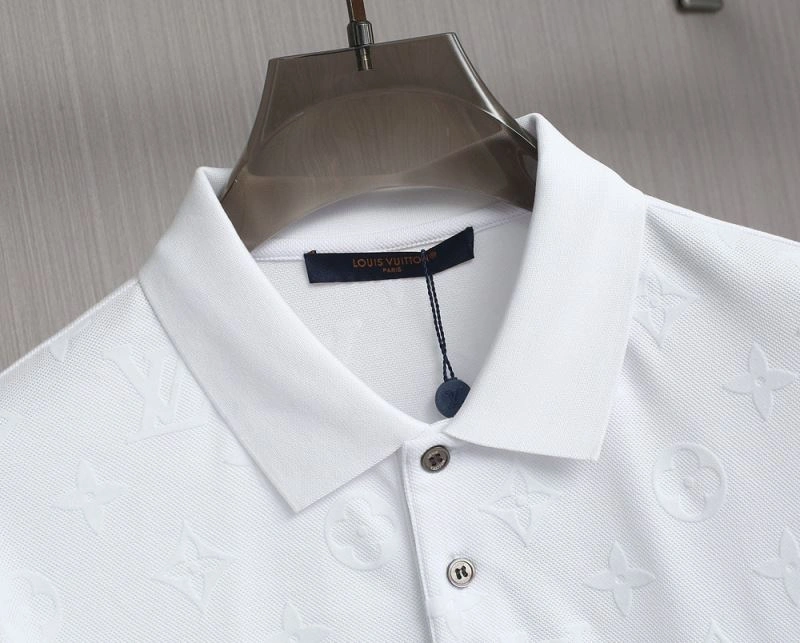 Louis Vuitton T-Shirts Vibrant 132336