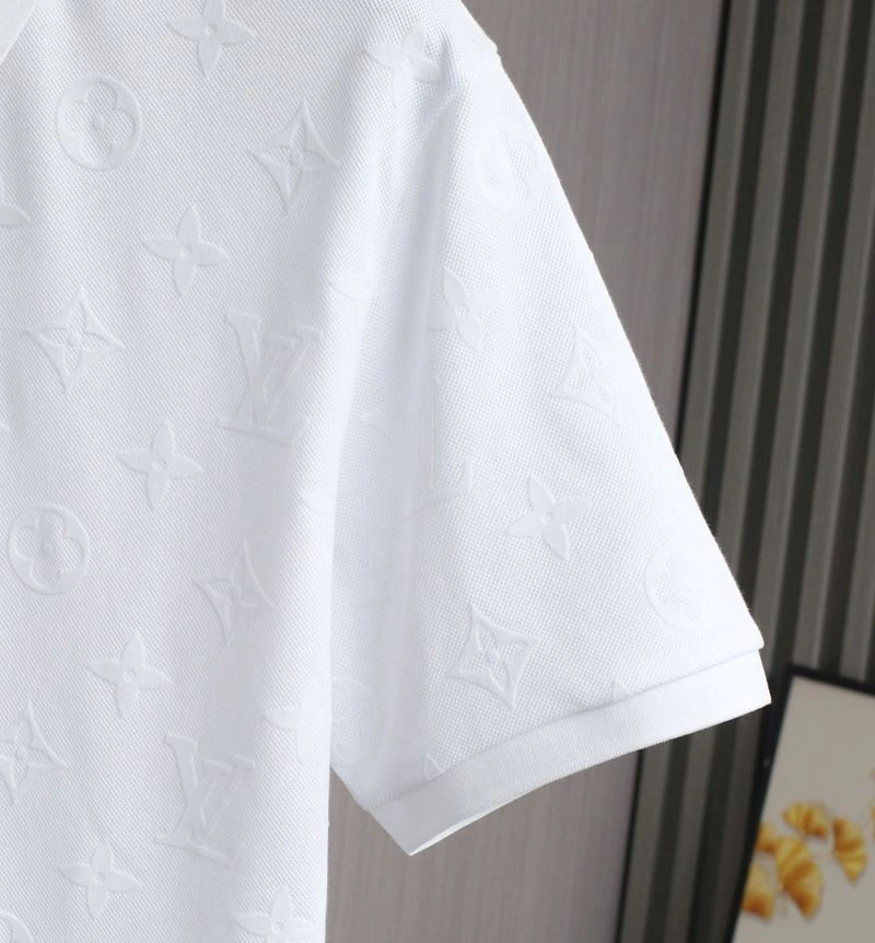 Louis Vuitton T-Shirts Vibrant 132336
