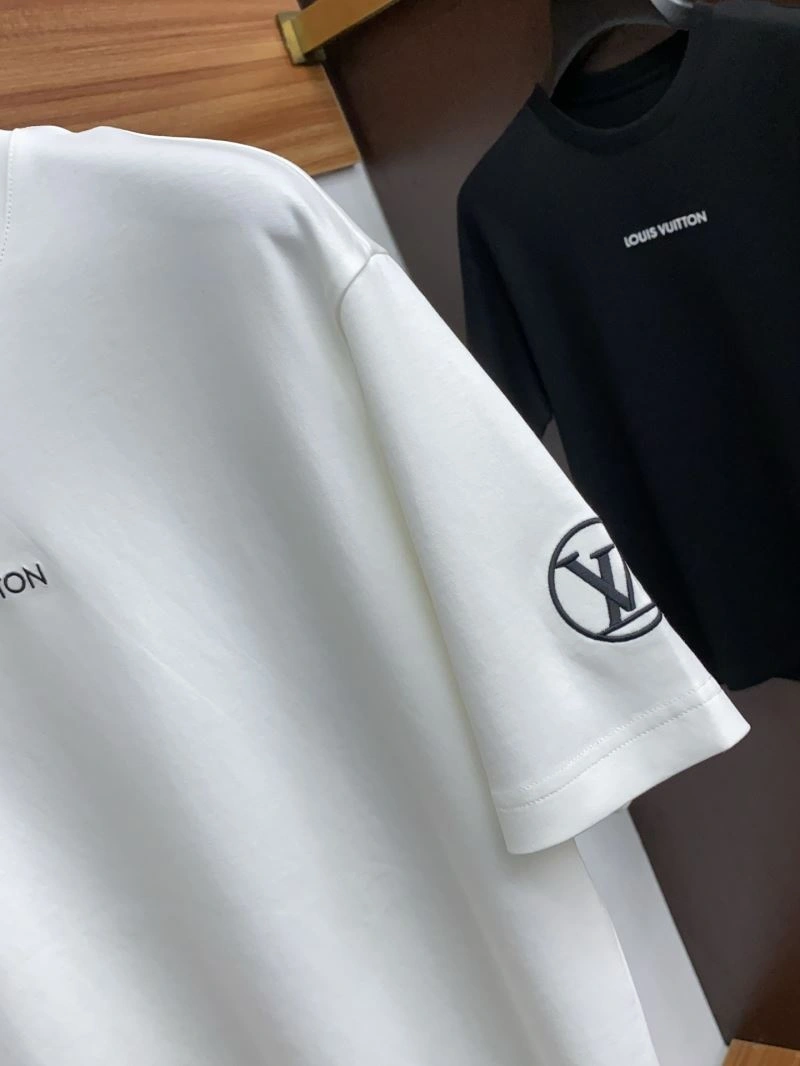 Louis Vuitton T-Shirts ComfortFit 132343