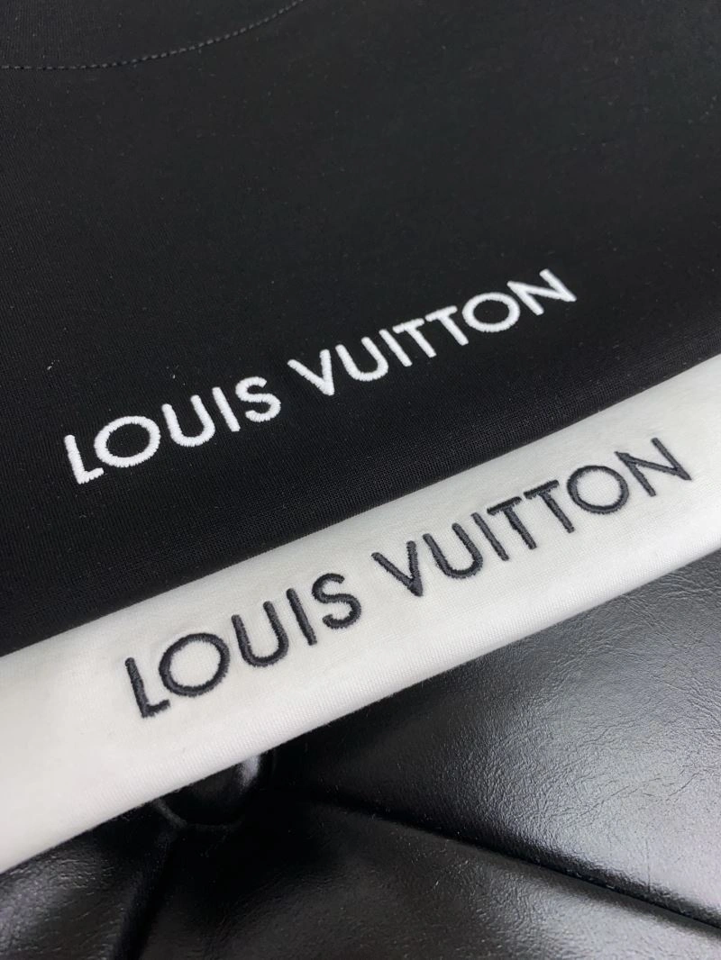 Louis Vuitton T-Shirts ComfortFit 132343