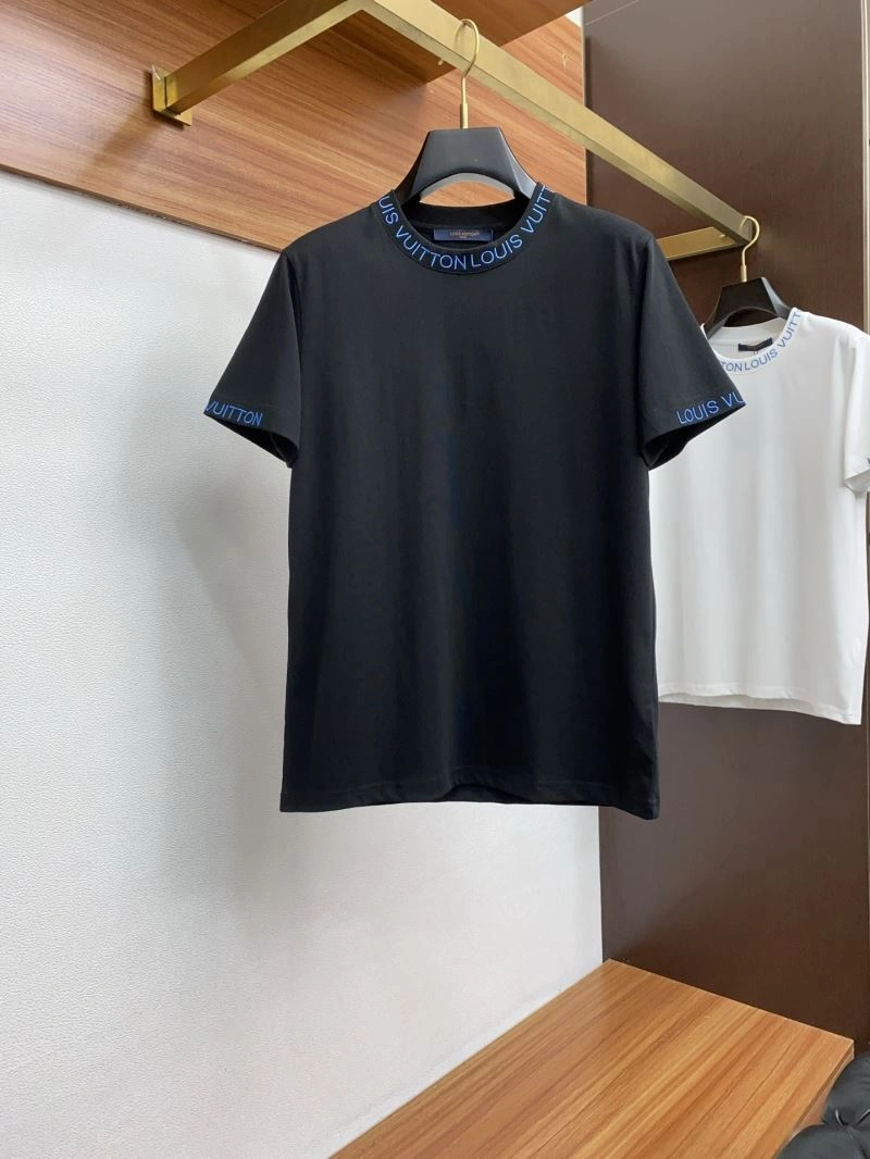 Louis Vuitton T-Shirts Lightweight 132351