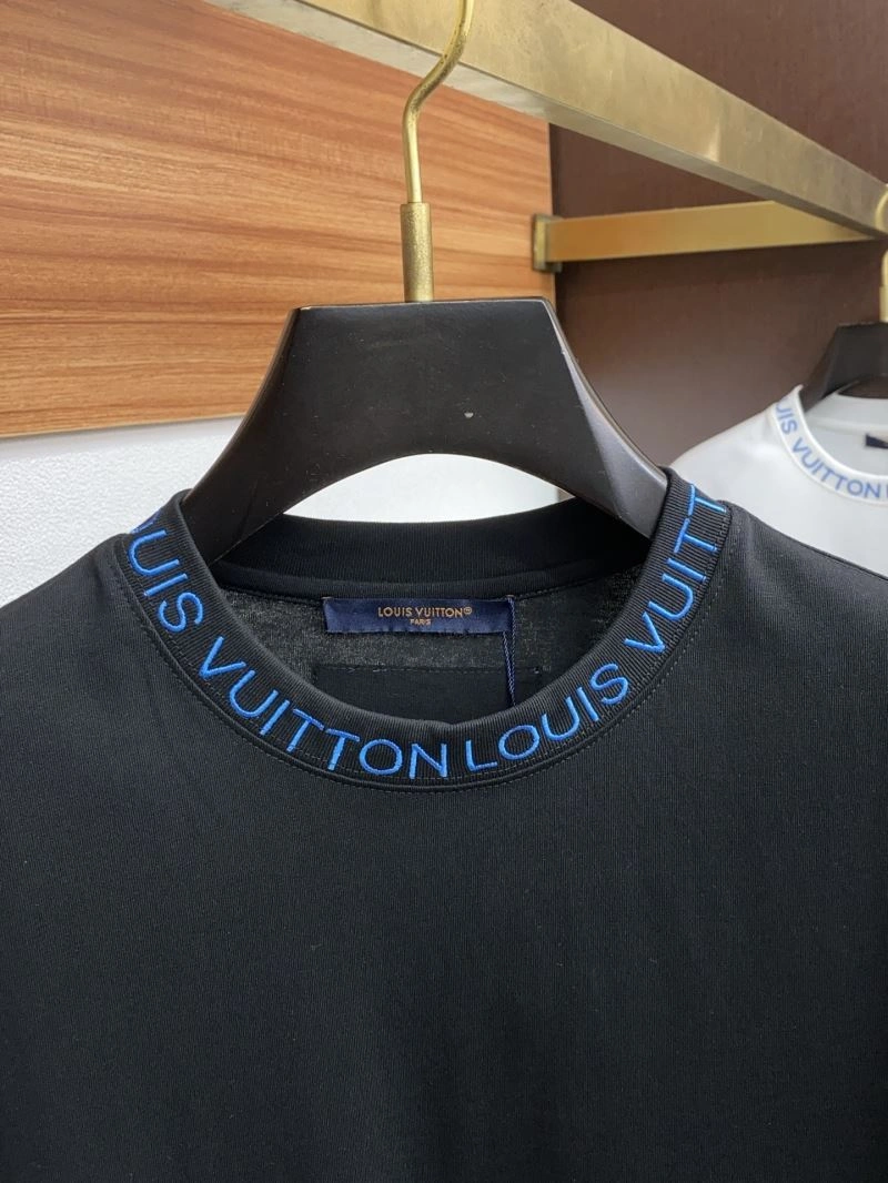 Louis Vuitton T-Shirts Lightweight 132351