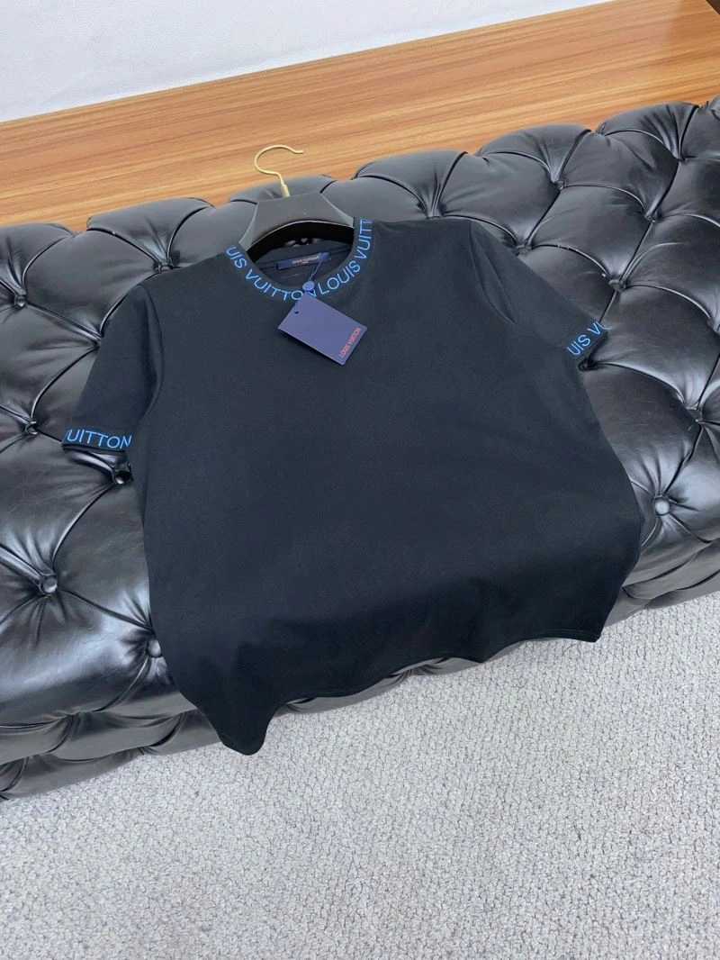 Louis Vuitton T-Shirts Lightweight 132351