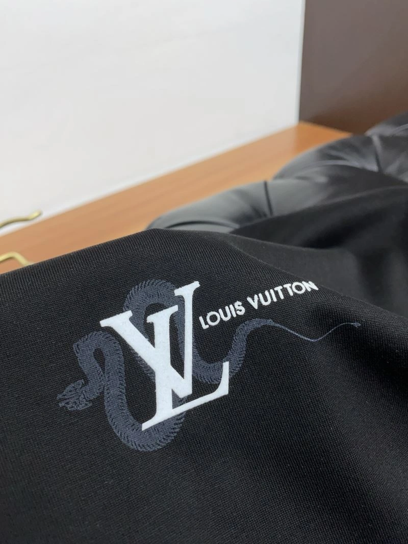 TechFriendly Louis Vuitton T-Shirts 132345
