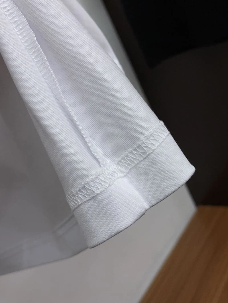 Trendy Louis Vuitton T-Shirts 132335
