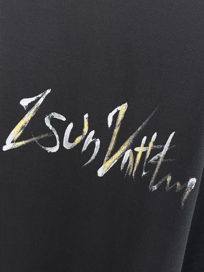 Packable Louis Vuitton T-Shirts 132325