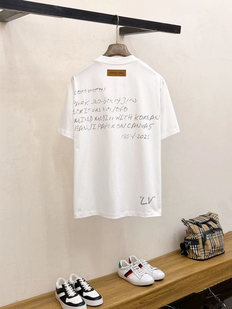 Louis Vuitton T-Shirts Casual 132321