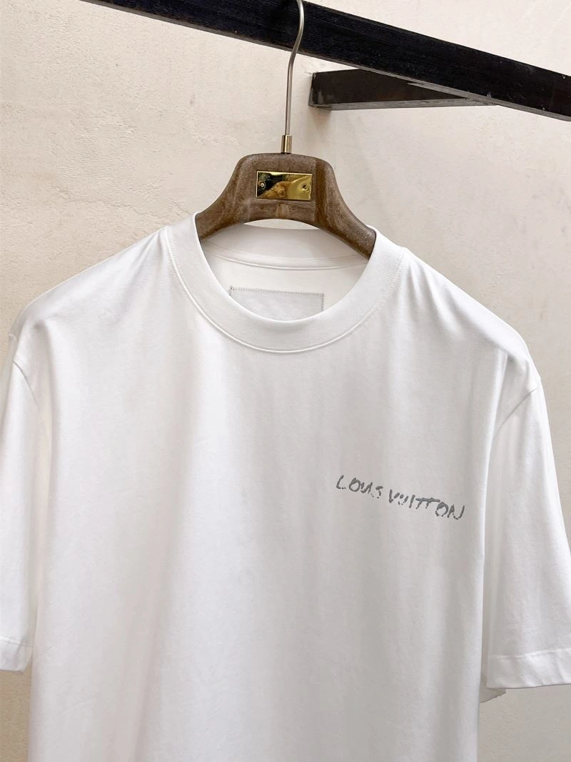 Louis Vuitton T-Shirts Casual 132321