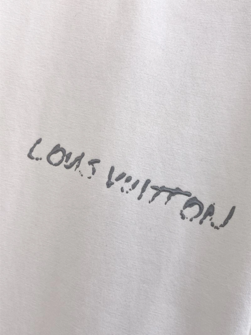 Louis Vuitton T-Shirts Casual 132321