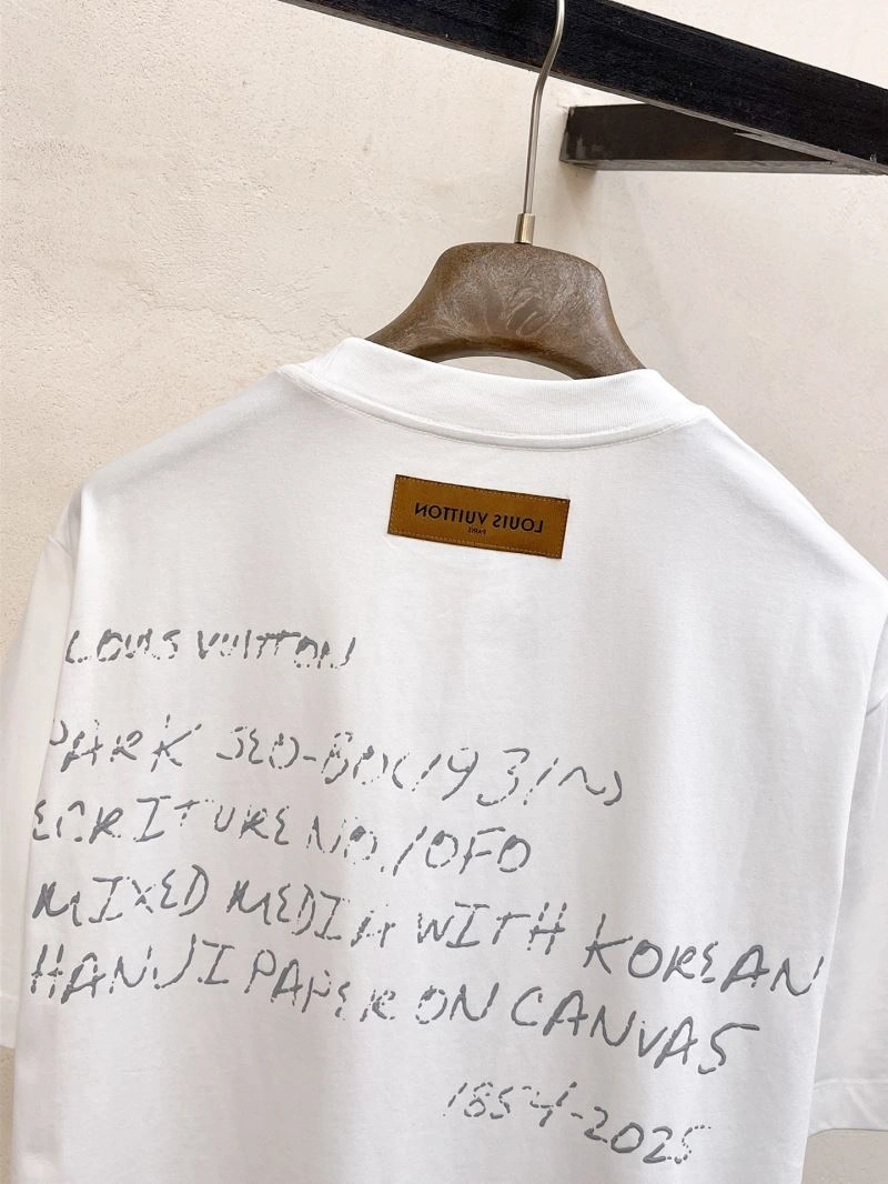 Louis Vuitton T-Shirts Casual 132321