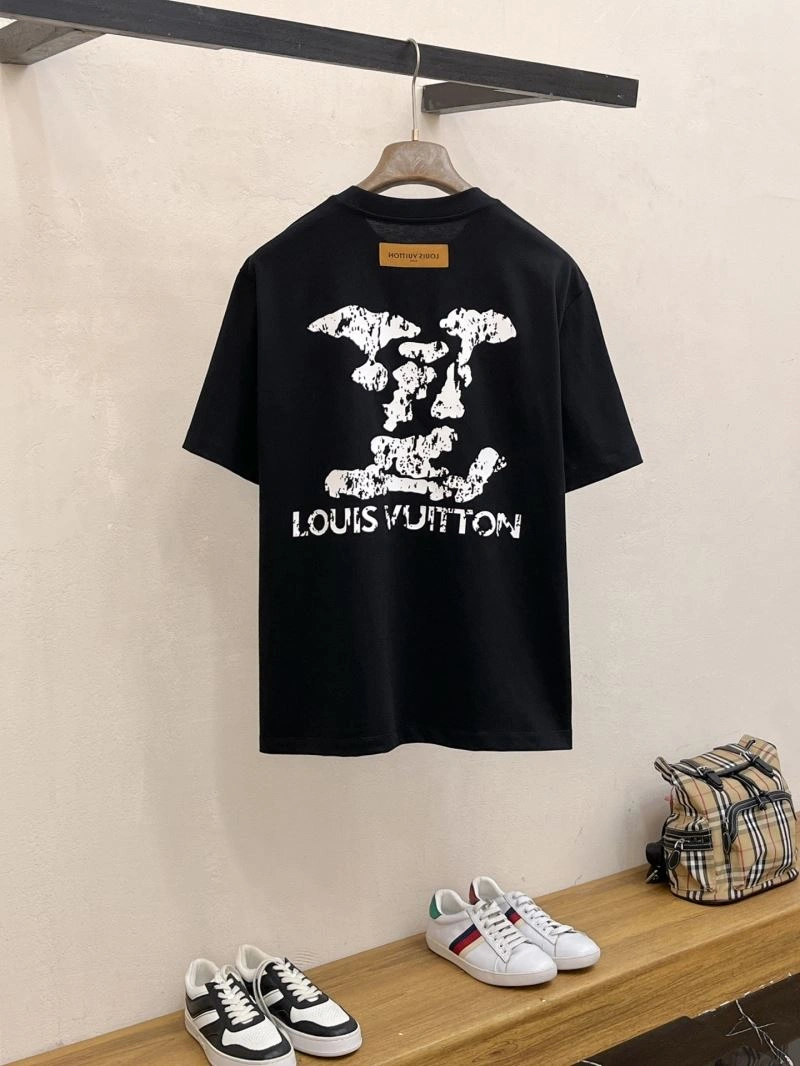 Fashionable Louis Vuitton T-Shirts 132320