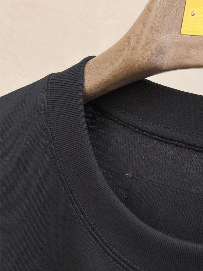 Fashionable Louis Vuitton T-Shirts 132320