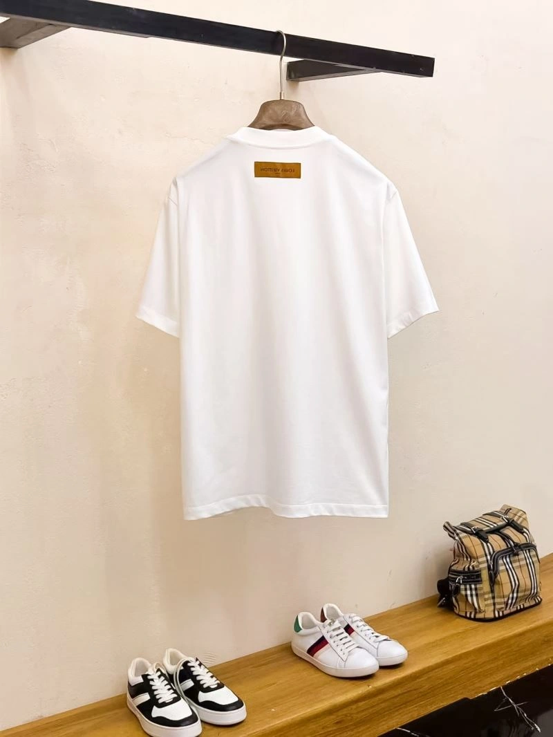 WaterResistant Louis Vuitton T-Shirts 132319
