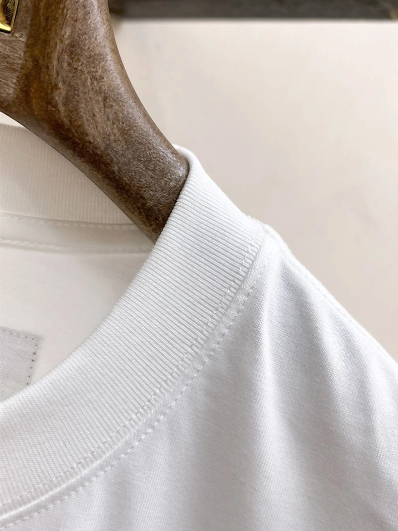 WaterResistant Louis Vuitton T-Shirts 132319