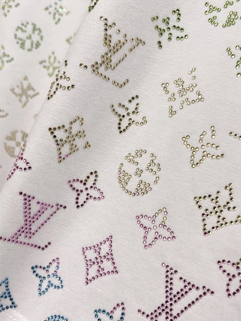 WaterResistant Louis Vuitton T-Shirts 132319