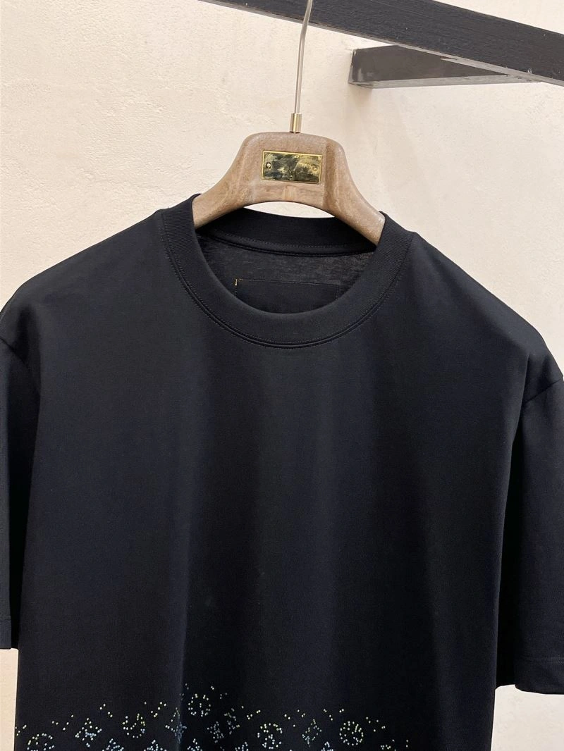Practical Louis Vuitton T-Shirts 132316