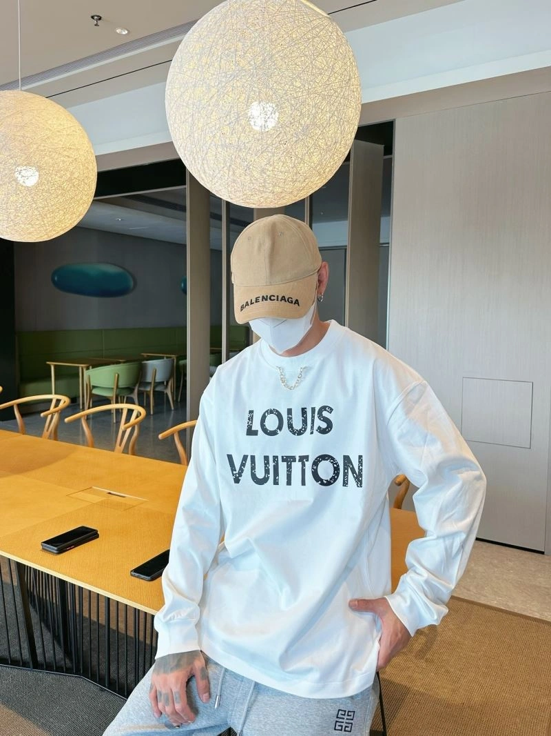 Louis Vuitton T-Shirts Practical 132315