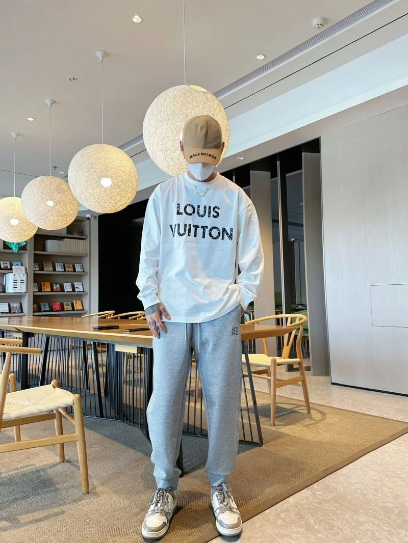 Louis Vuitton T-Shirts Practical 132315