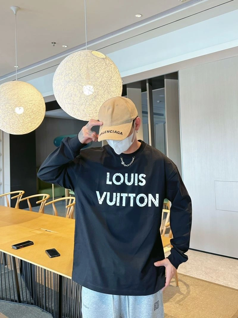 Louis Vuitton T-Shirts TimelessDesign 132312