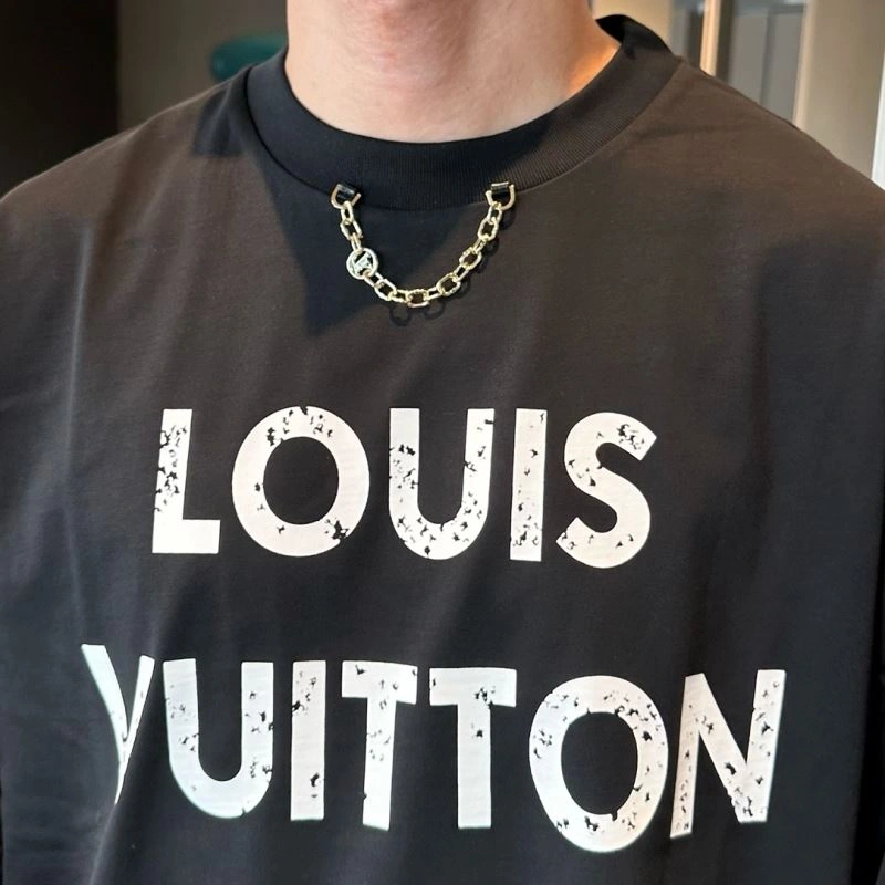 Louis Vuitton T-Shirts TimelessDesign 132312