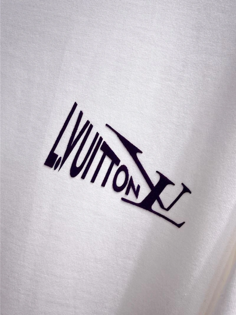 Louis Vuitton T-Shirts Sporty 132311