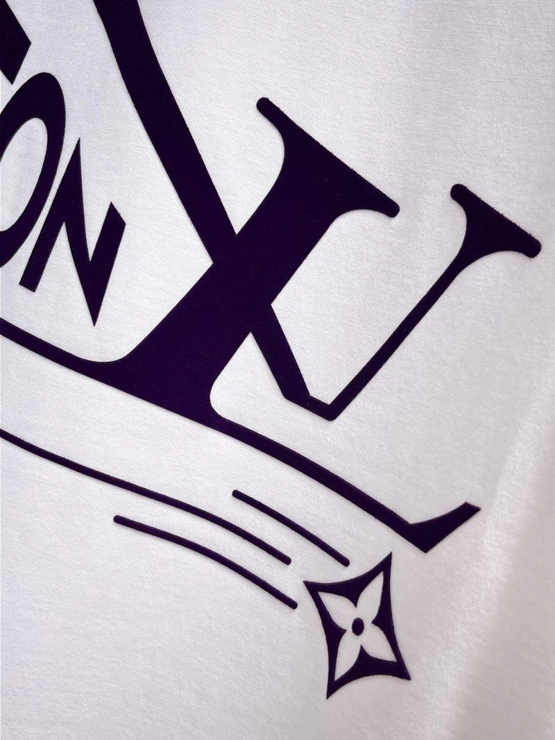 Louis Vuitton T-Shirts Sporty 132311