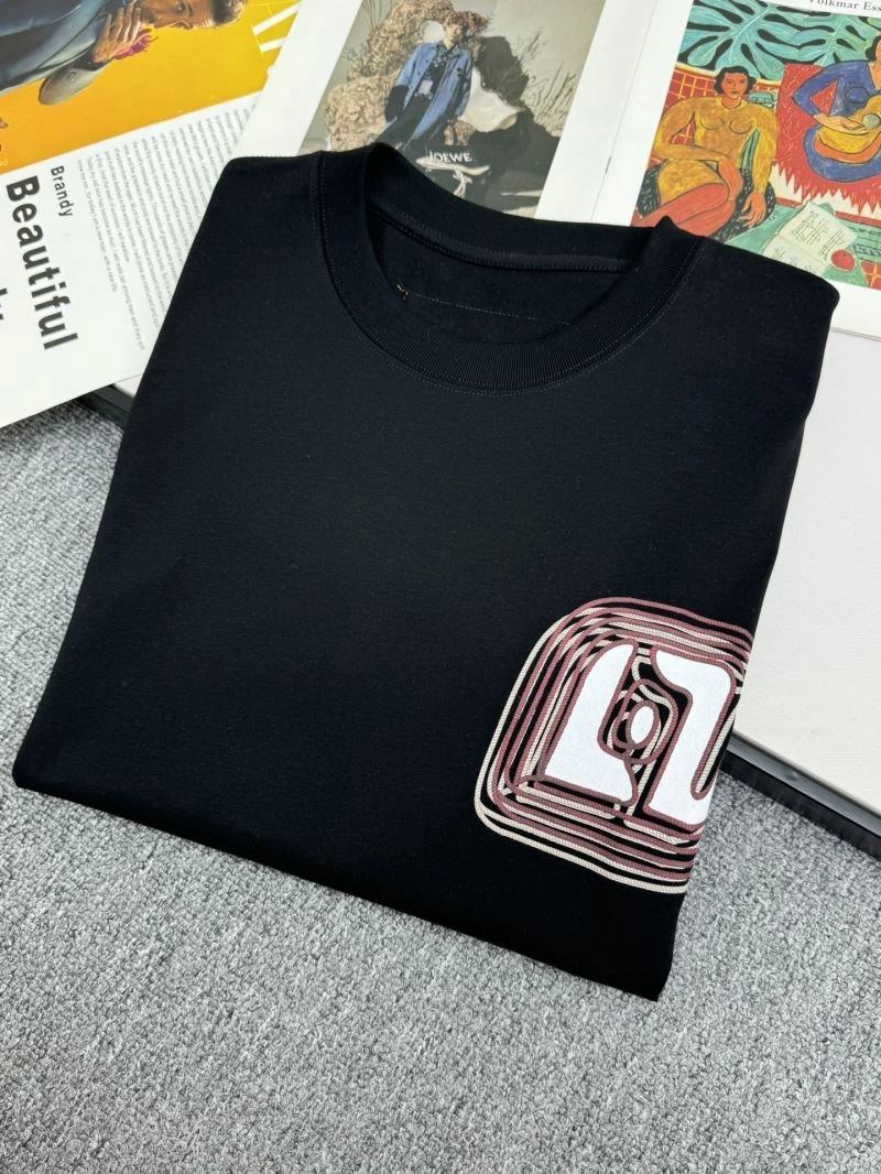 Louis Vuitton T-Shirts Resilient 132309