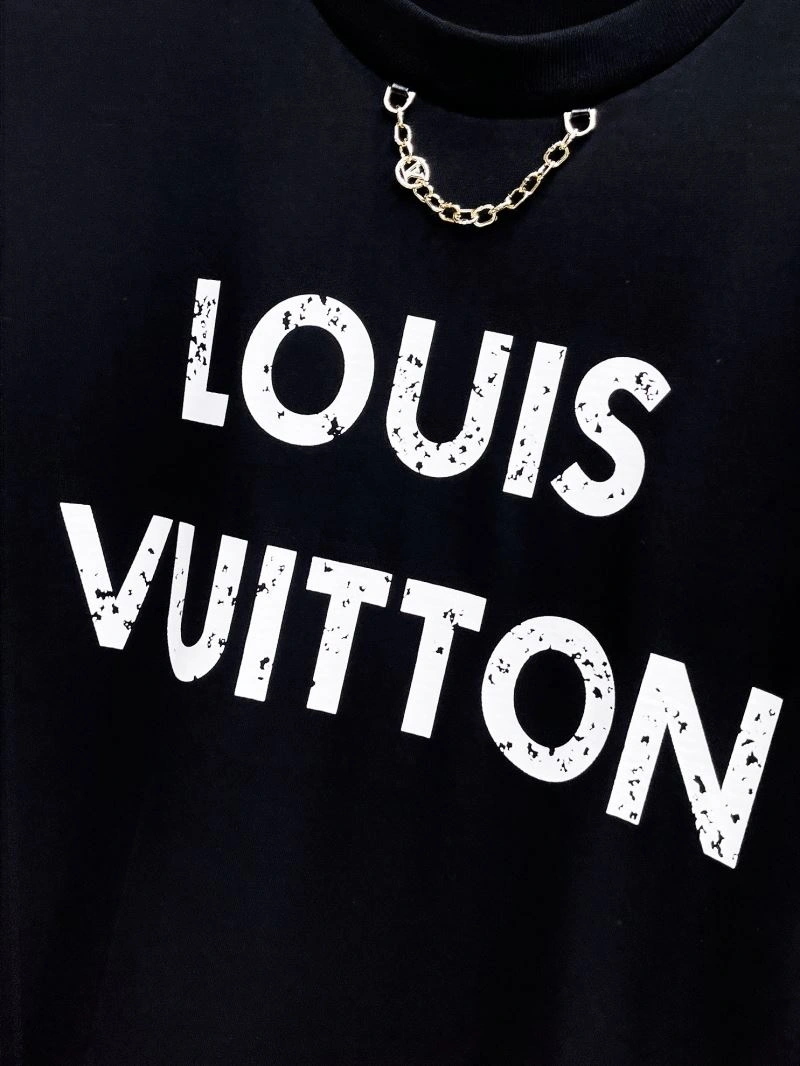 Louis Vuitton T-Shirts Breathable 132300