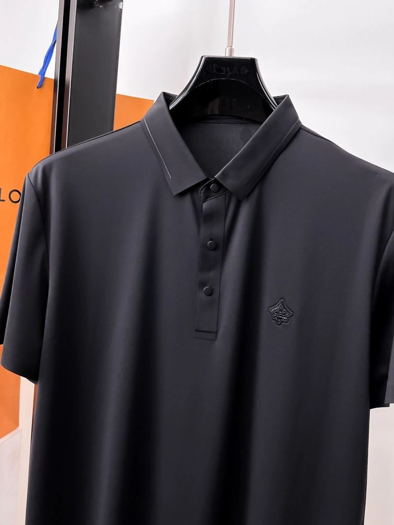 Classic Louis Vuitton T-Shirts 132286