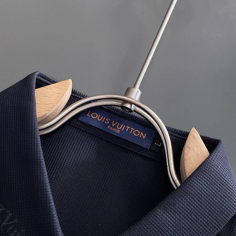 Louis Vuitton T-Shirts HighPerformance 132284
