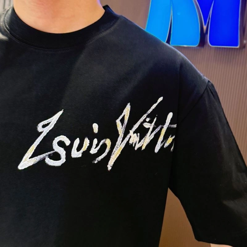 Breathable Louis Vuitton T-Shirts 132305