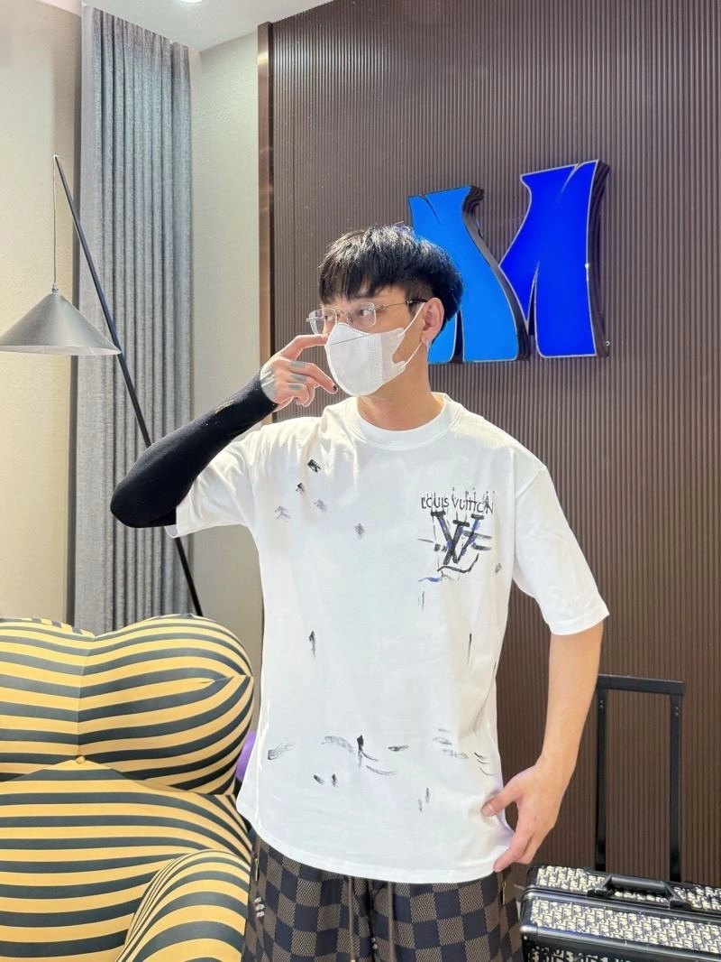 ZipUp Louis Vuitton T-Shirts 132307
