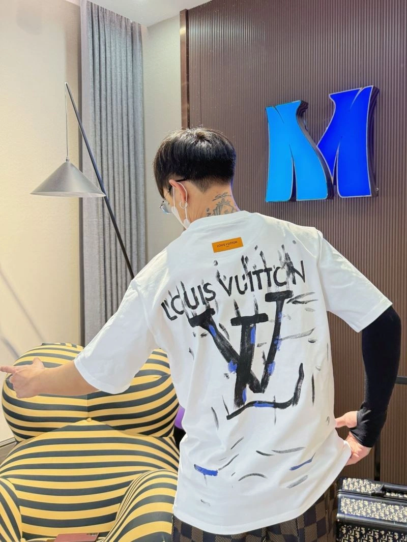 ZipUp Louis Vuitton T-Shirts 132307