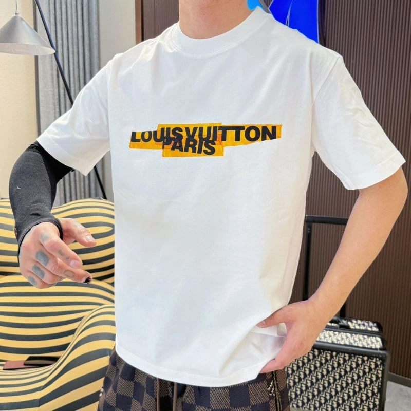 Sustainable Louis Vuitton T-Shirts 132293