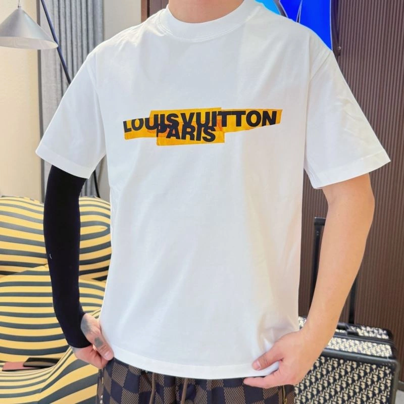 Sustainable Louis Vuitton T-Shirts 132293