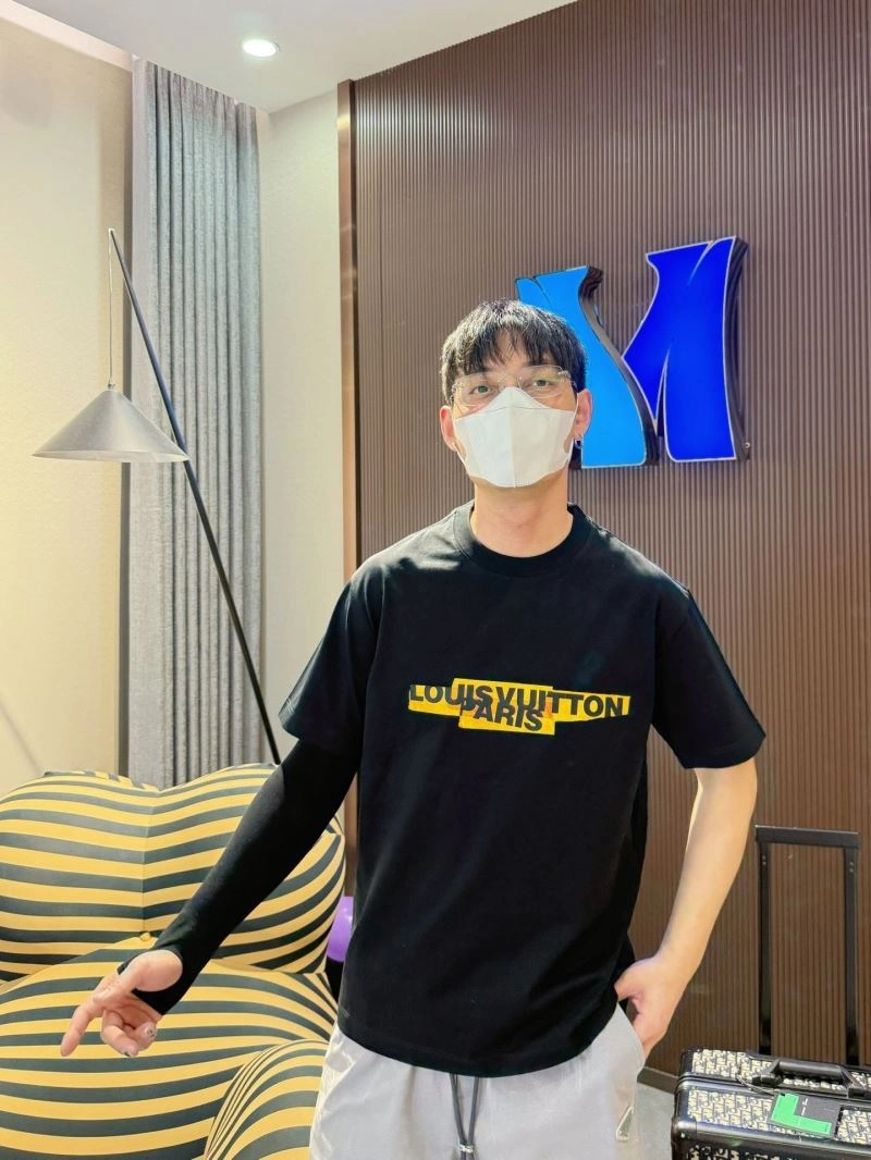 Louis Vuitton T-Shirts ModernLook 132295