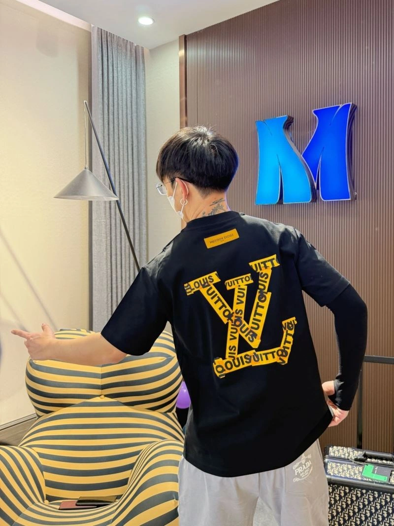 Louis Vuitton T-Shirts ModernLook 132295