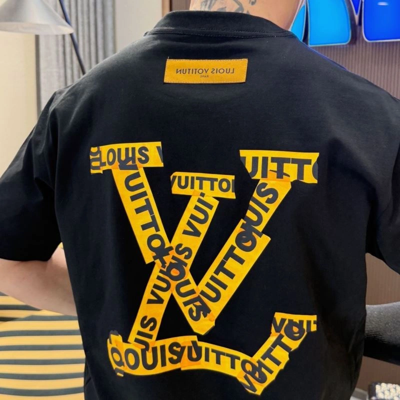 Louis Vuitton T-Shirts ModernLook 132295