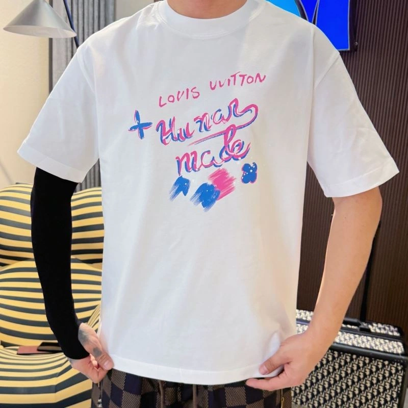 Louis Vuitton T-Shirts Snug 132294