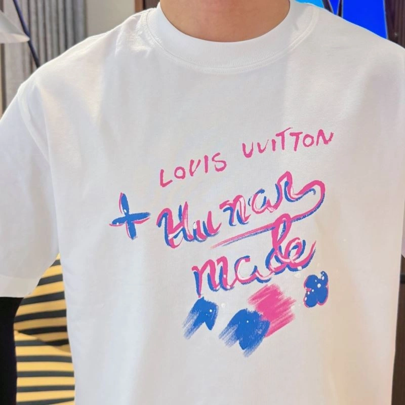 Louis Vuitton T-Shirts Snug 132294
