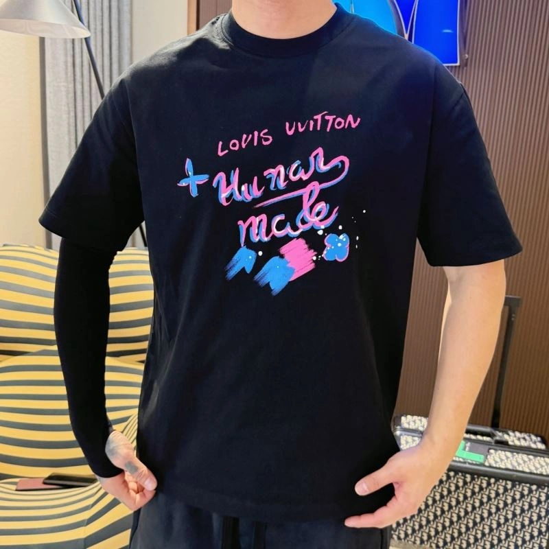 DailyWear Louis Vuitton T-Shirts 132298