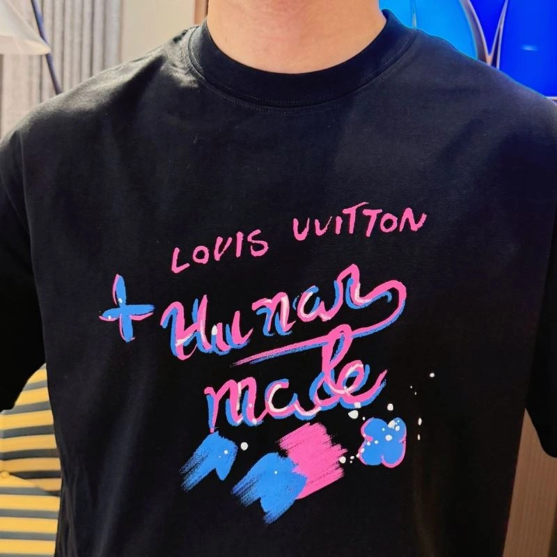 DailyWear Louis Vuitton T-Shirts 132298