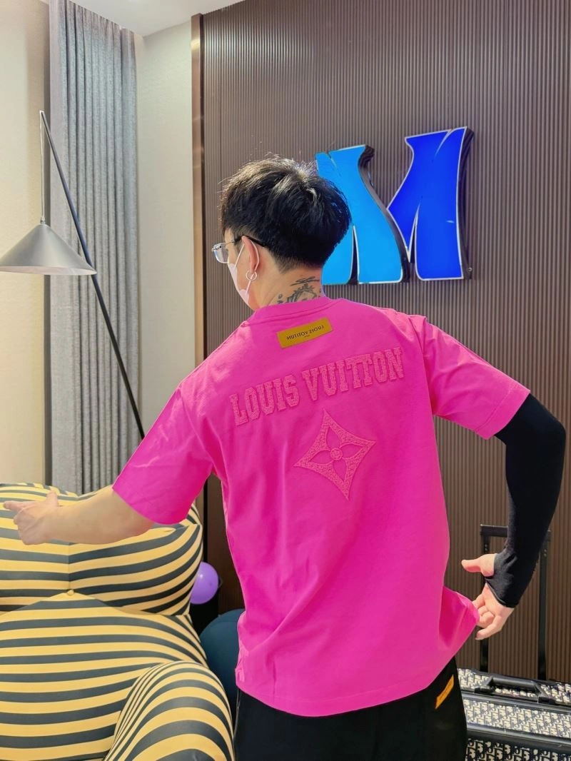 Louis Vuitton T-Shirts Affordable 132301
